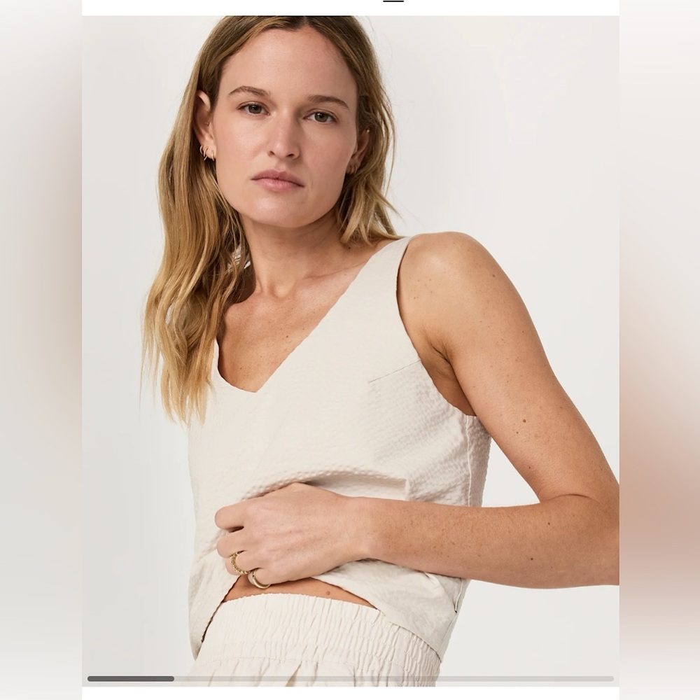 NWT Vuori Villa Textured Crop Tank M